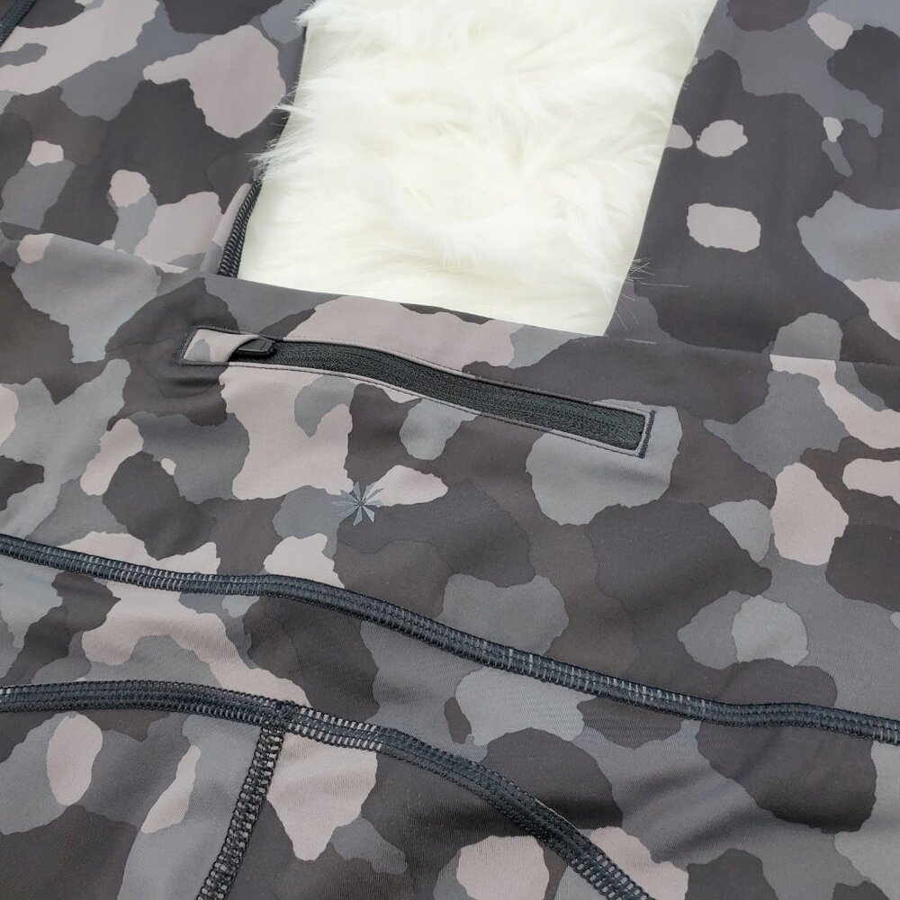 NWOT Athleta Black Lightning Camo Leggings - Picture 5 of 6